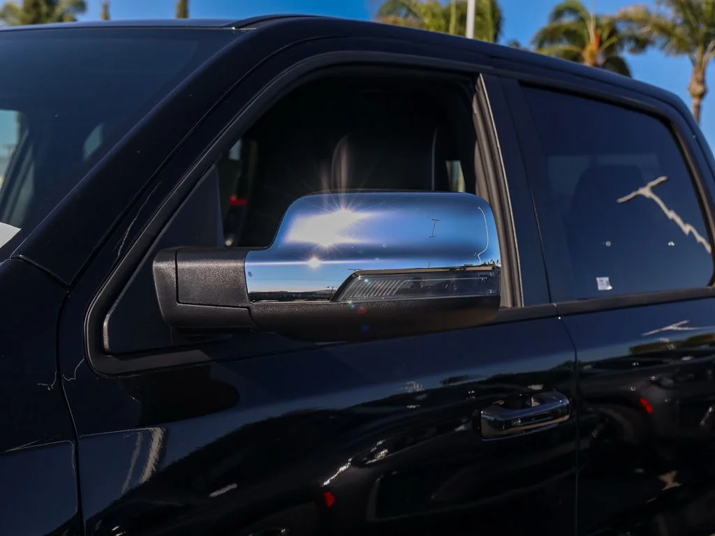New 2026 Diamond Black Crystal Pearl-Coat Exterior Paint RAM Laramie image 11