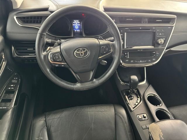 Used 2015 Gray Toyota Limited image 23