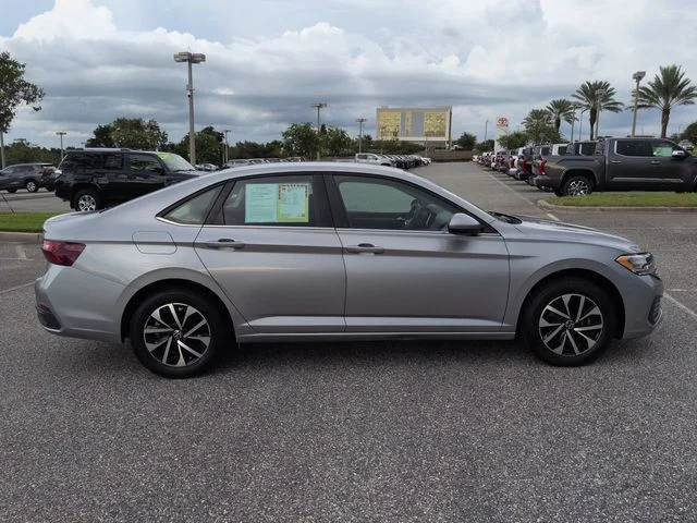 Used 2023 Silver Volkswagen 1.5T S image 3