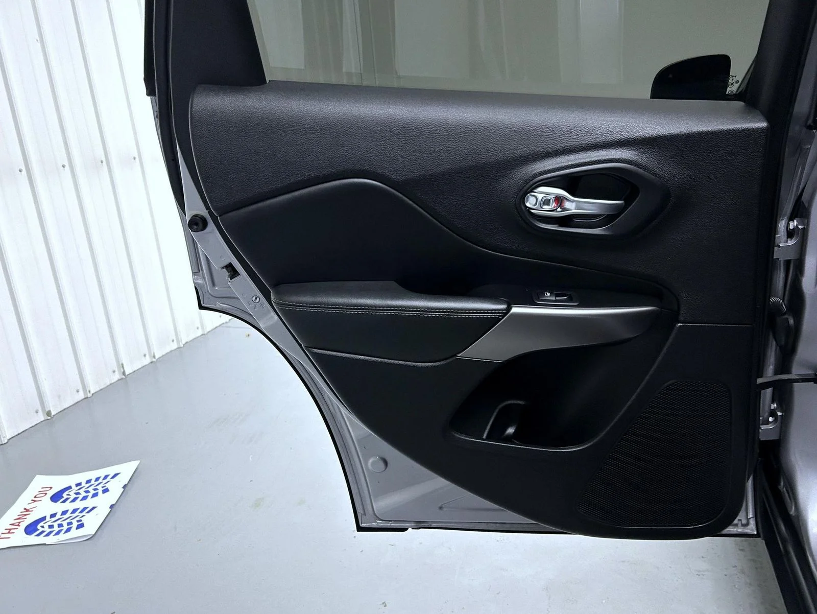 Used 2020 Silver Jeep Limited image 20