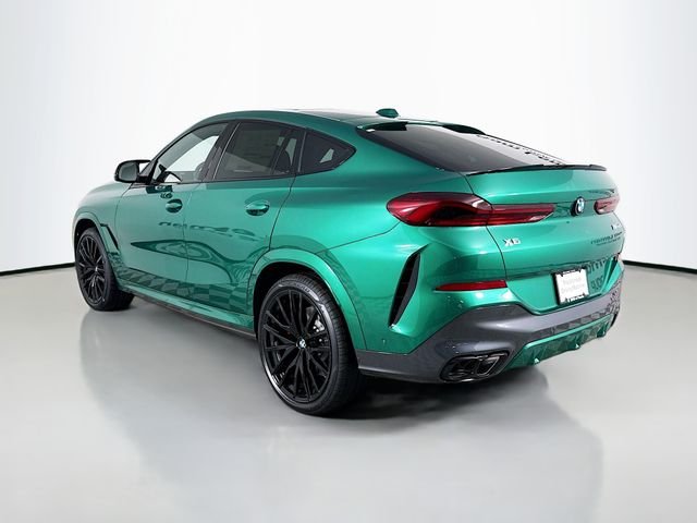 New 2027 Green Metallic BMW M60i image 5