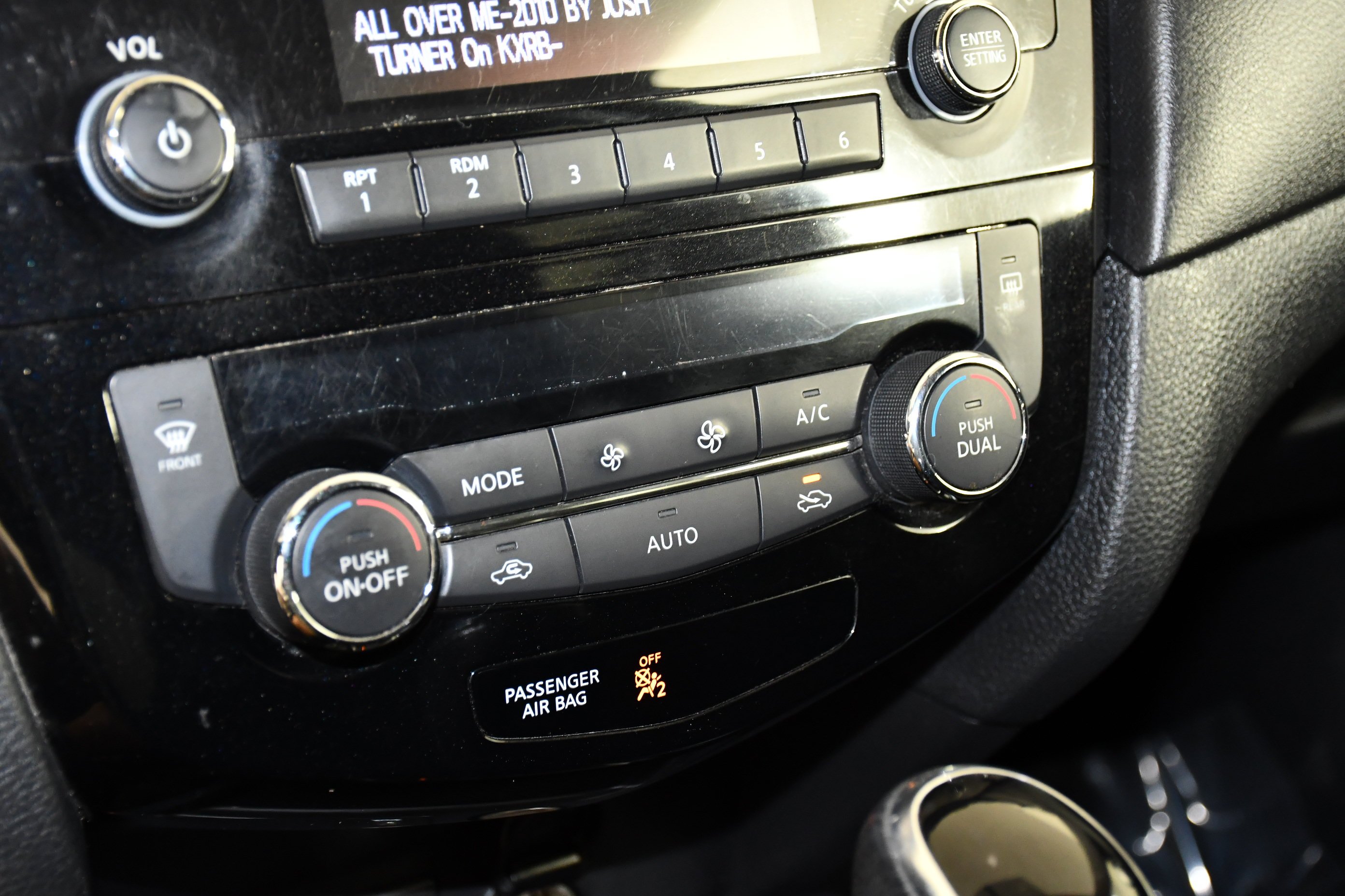 Used 2017 Pearl White Nissan SV image 28