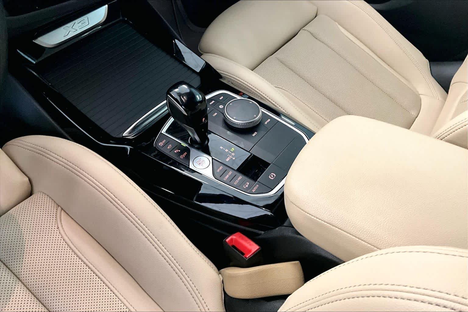 Used 2023 Phytonic Blue Metallic BMW xDrive30i image 15
