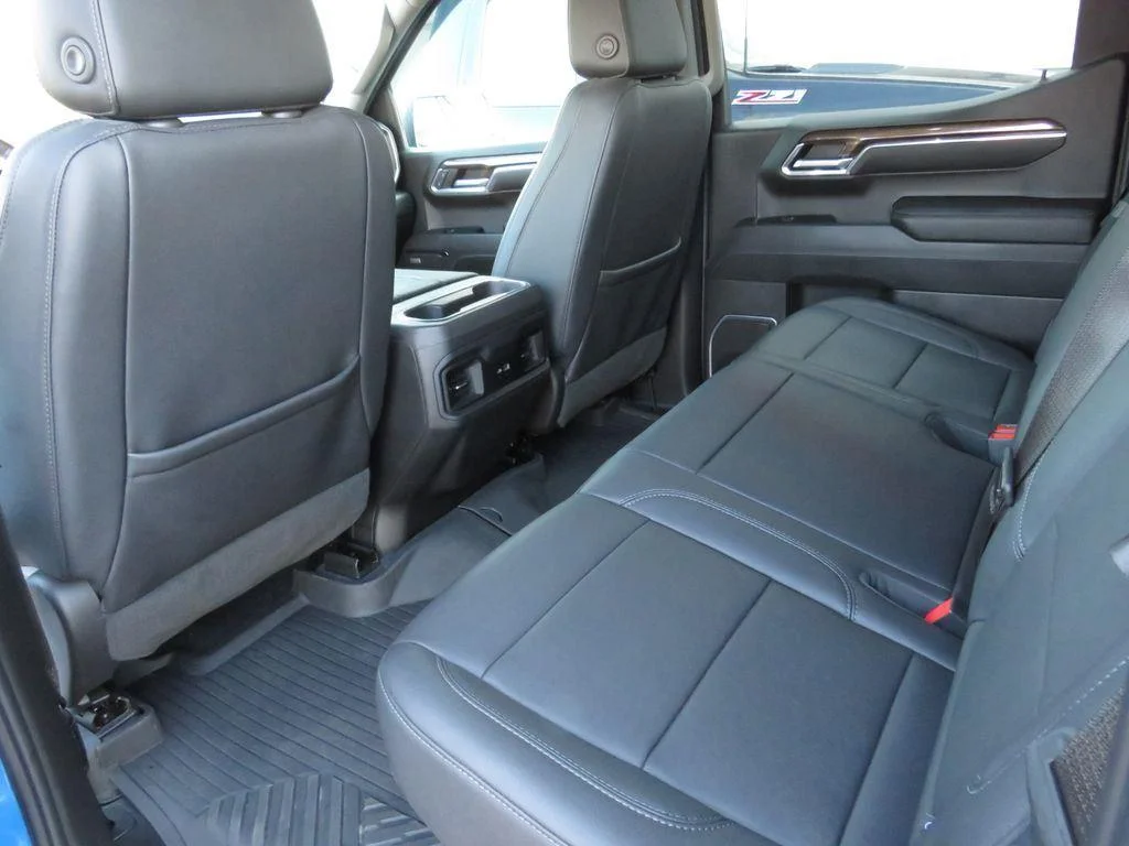 Used 2023 Glacier Blue Metallic Chevrolet RST image 20