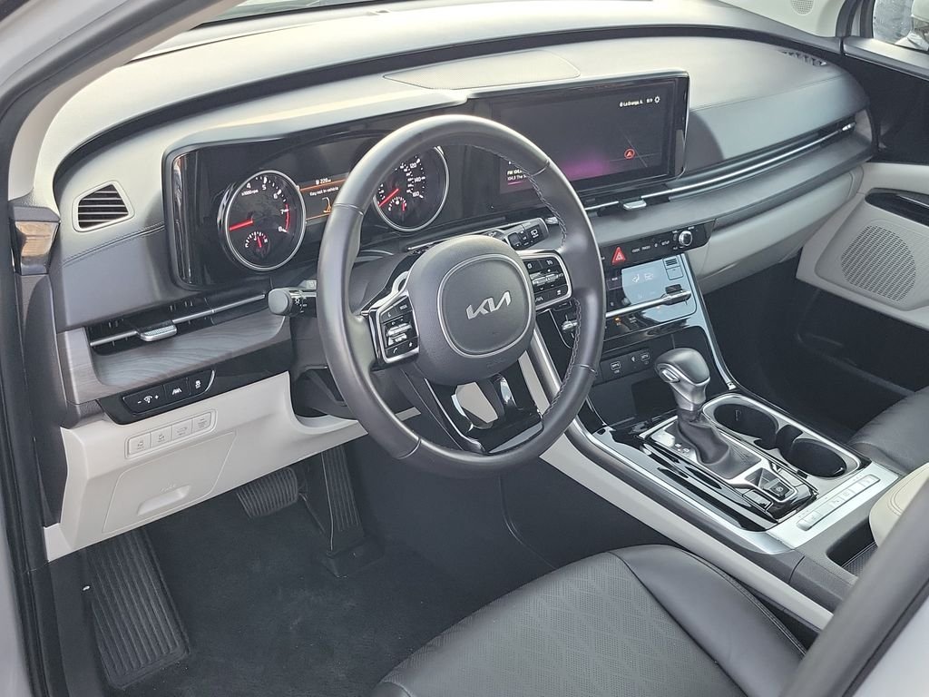 Certified Used 2024 Ceramic Silver Kia EX image 13