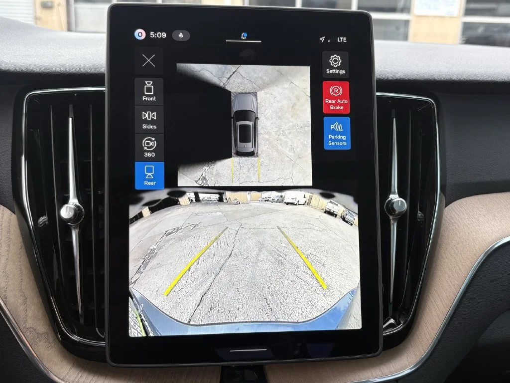 New 2026 Forest Lake Volvo Plus image 20