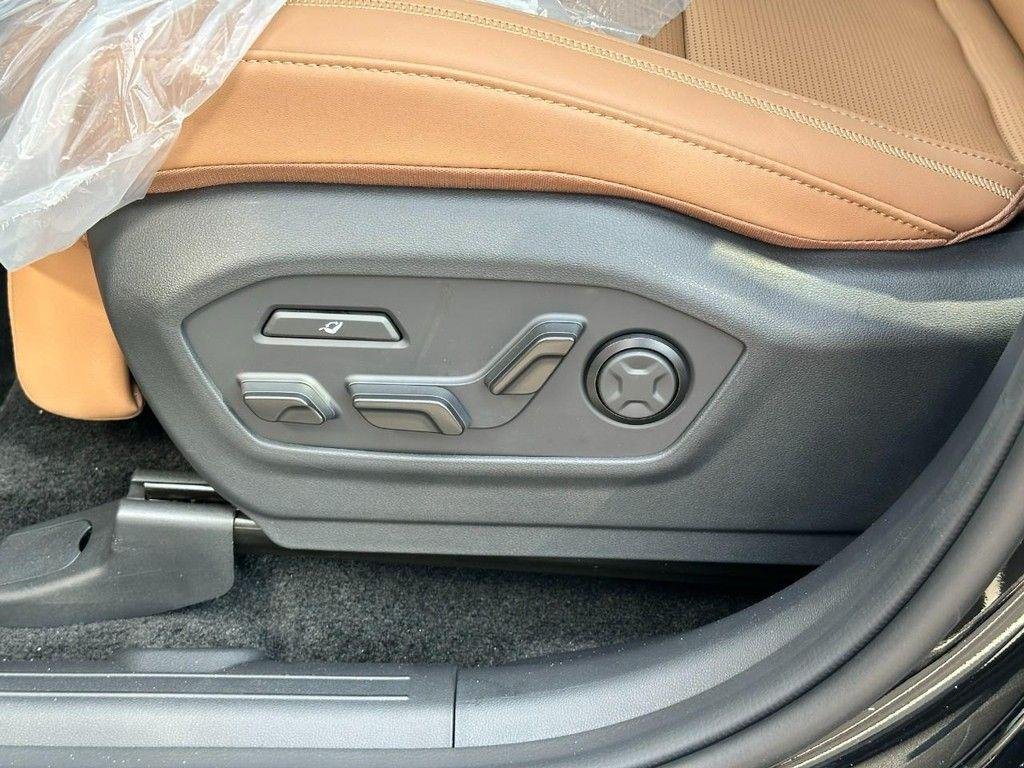 New 2026 Black Hyundai Calligraphy AWD image 12