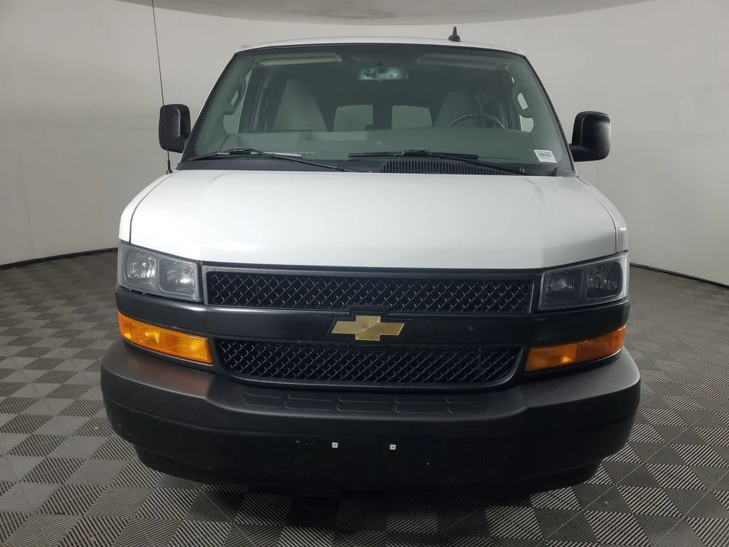 Used 2023 Summit White Chevrolet 1LS image 9