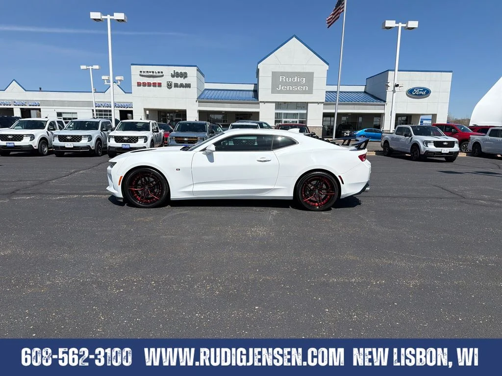 Used 2018 White Chevrolet SS image 2