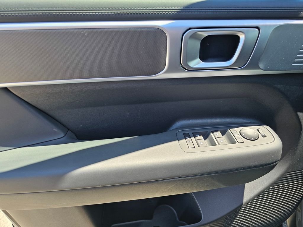 New 2026 Gray Hyundai SE image 23