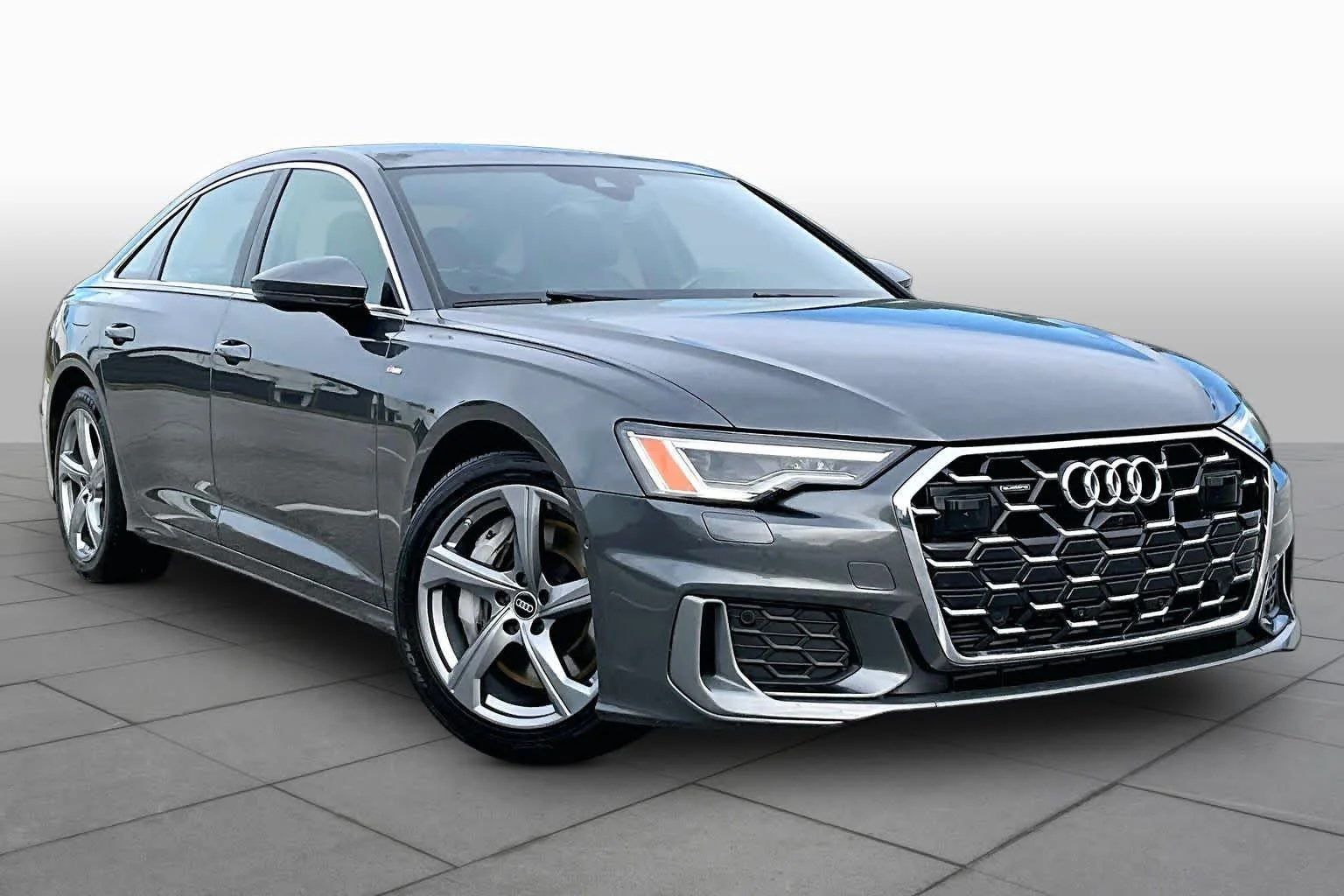 Used 2024 Daytona Gray Pearl Effect Audi Premium Plus image 3
