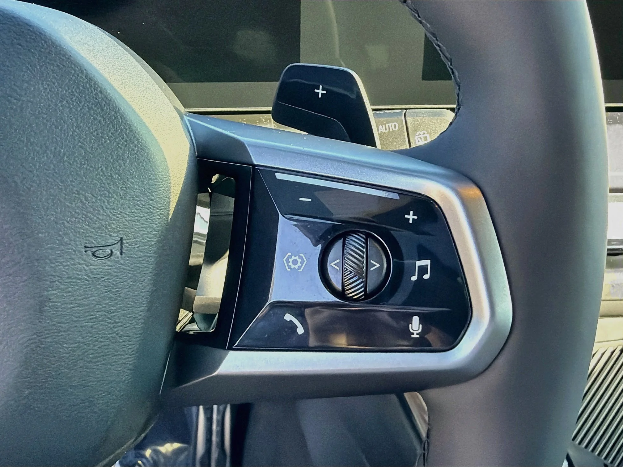 New 2026 Alpine White BMW 30 xDrive image 37