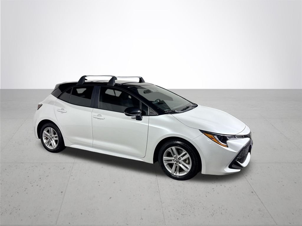 Used 2022 Midnight Black Metallic Toyota SE image 4