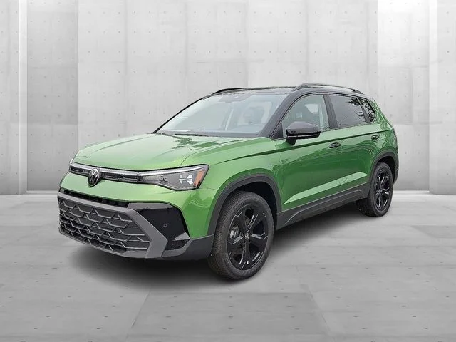 New 2026 Green Volkswagen 1.5T SE Black image 2