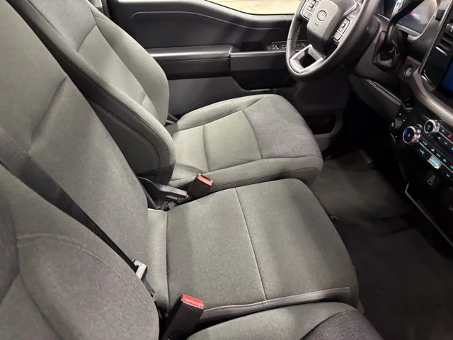Used 2025 Black Ford XLT image 21