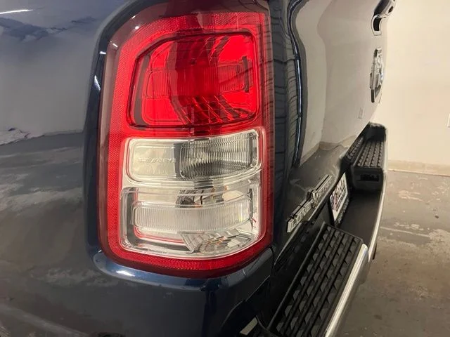Used 2022 Blue Ram Big Horn/Lone Star image 7