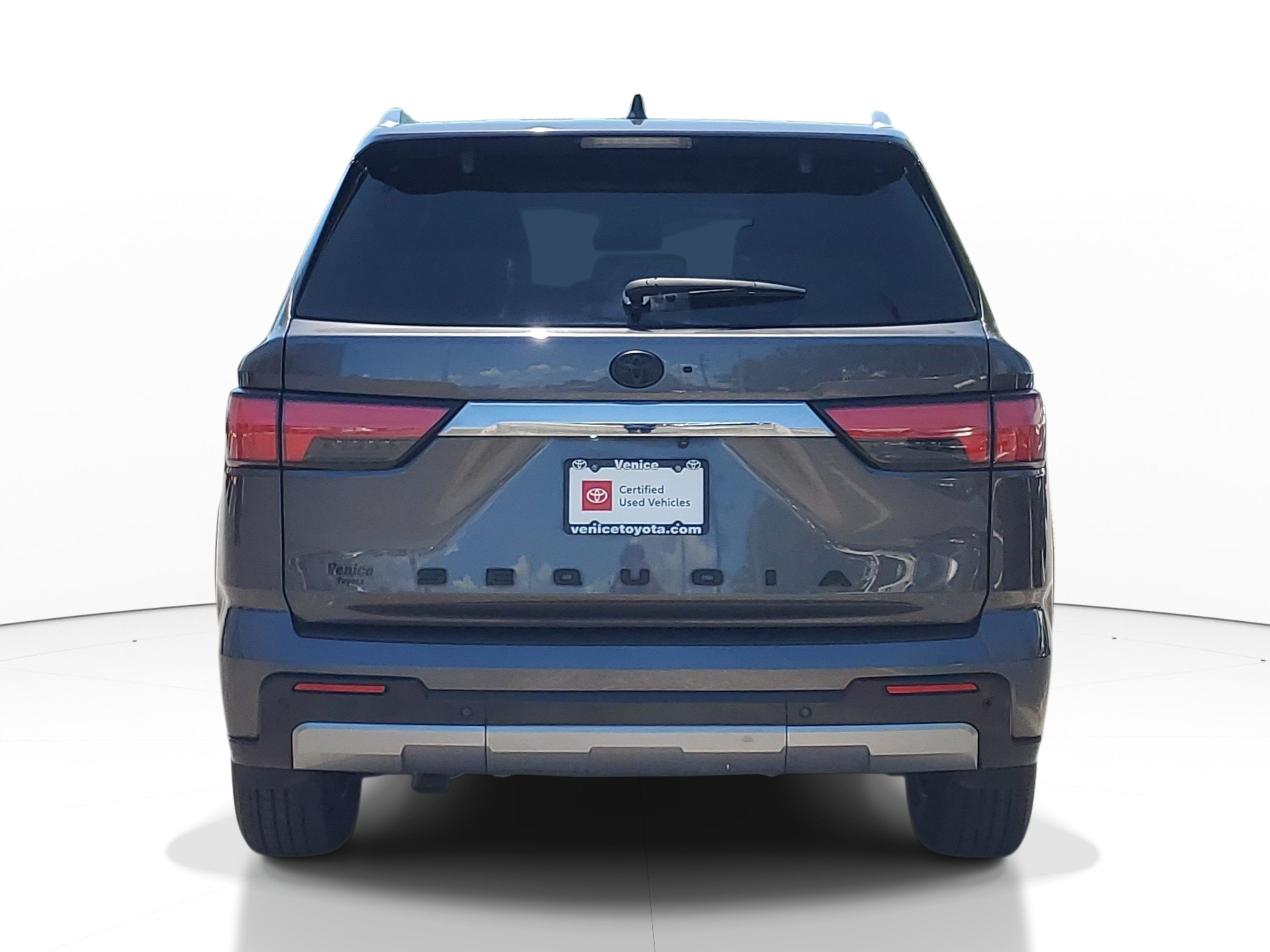Used 2024 Magnetic Gray Metallic Toyota Limited image 4