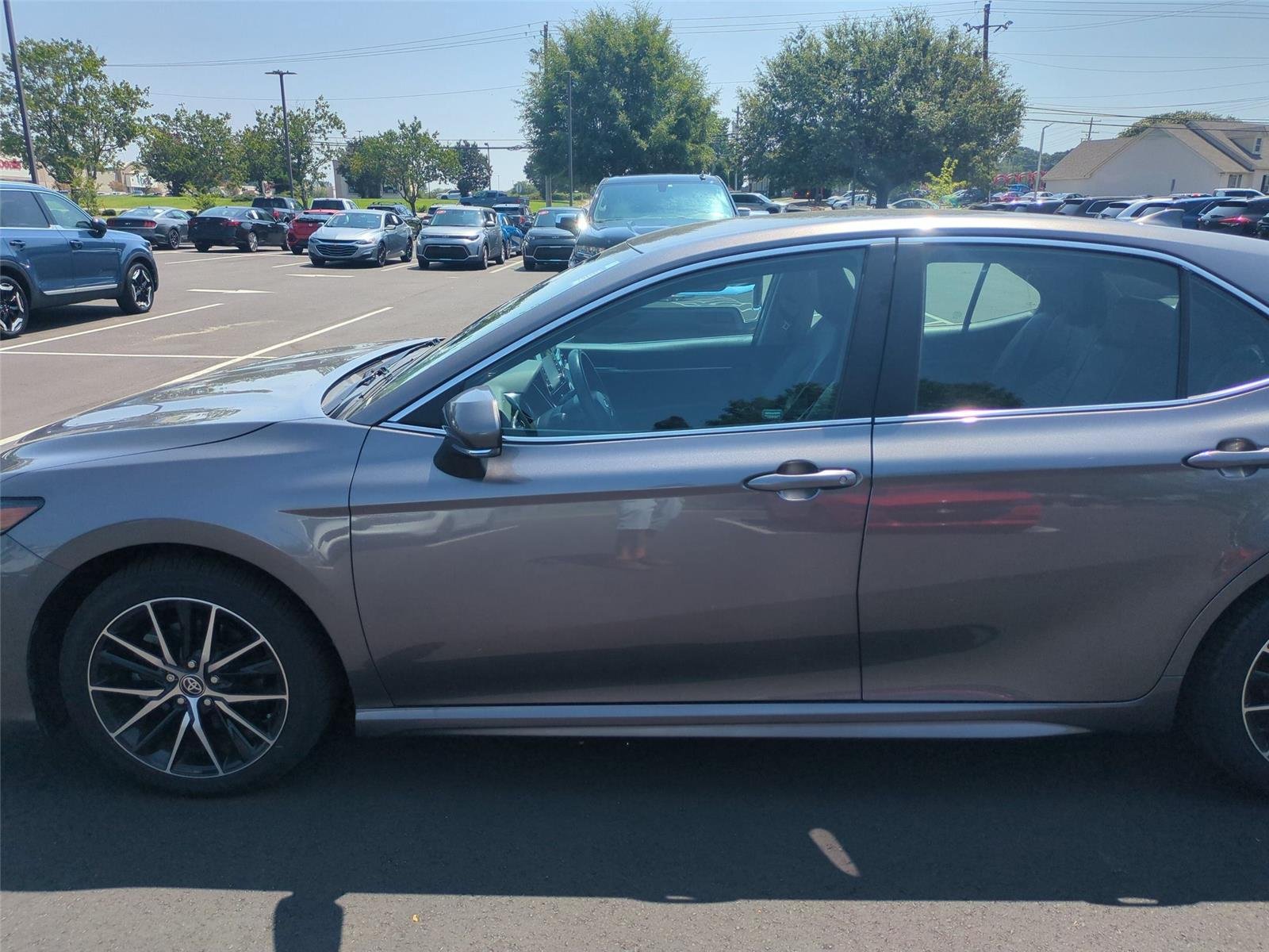 Used 2024 Predawn Gray Mica Toyota SE image 15