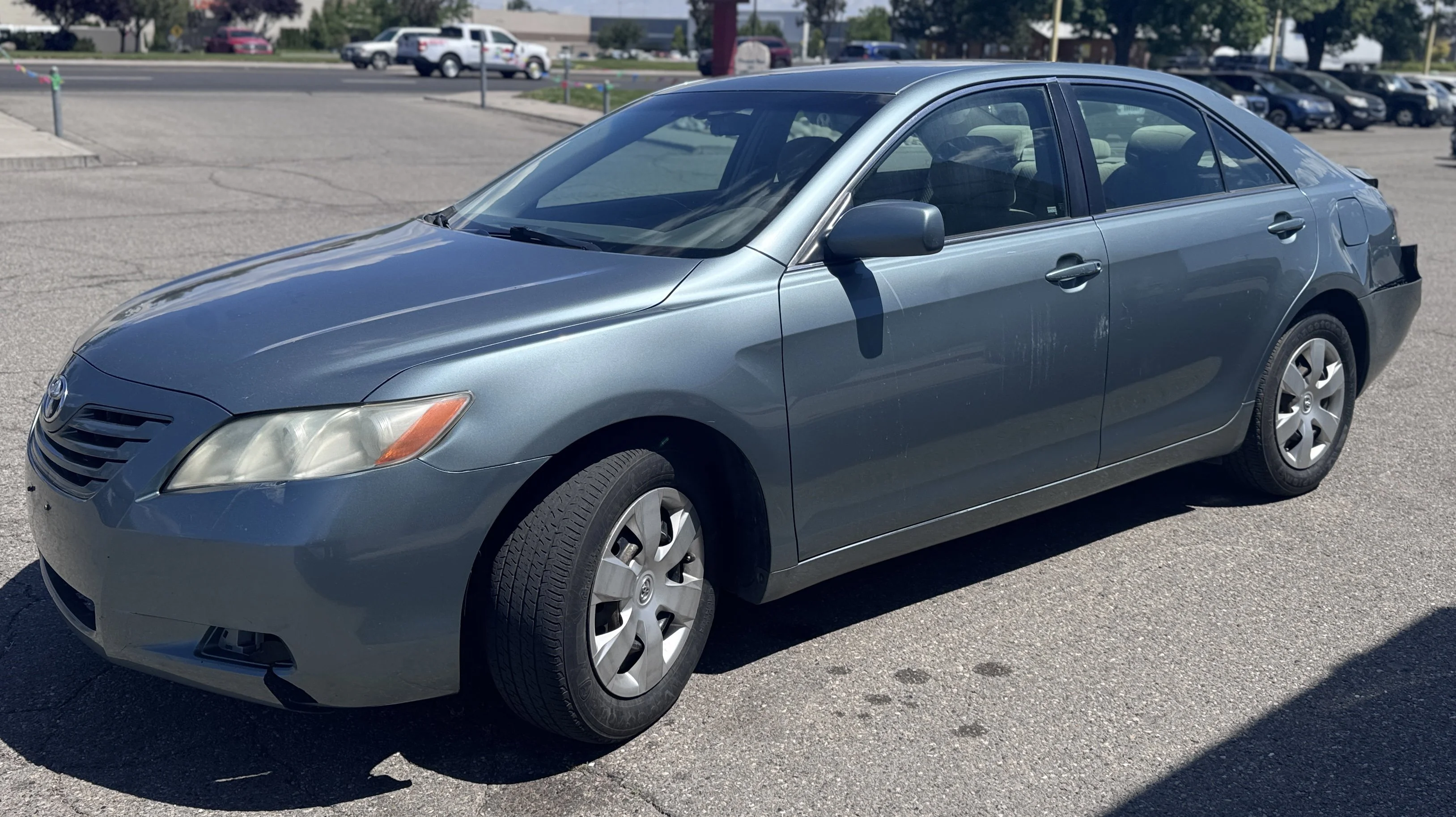 Used 2008  Toyota LE image 4