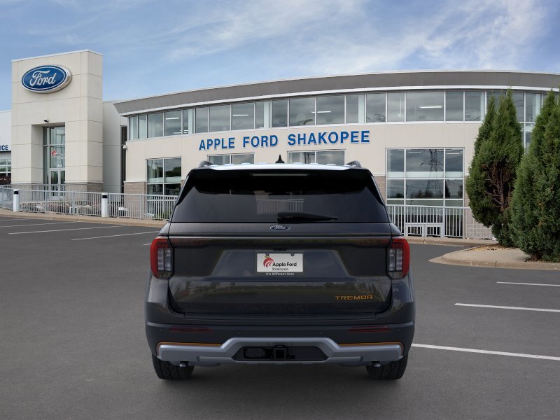New 2026 Black Metallic Ford Tremor image 3