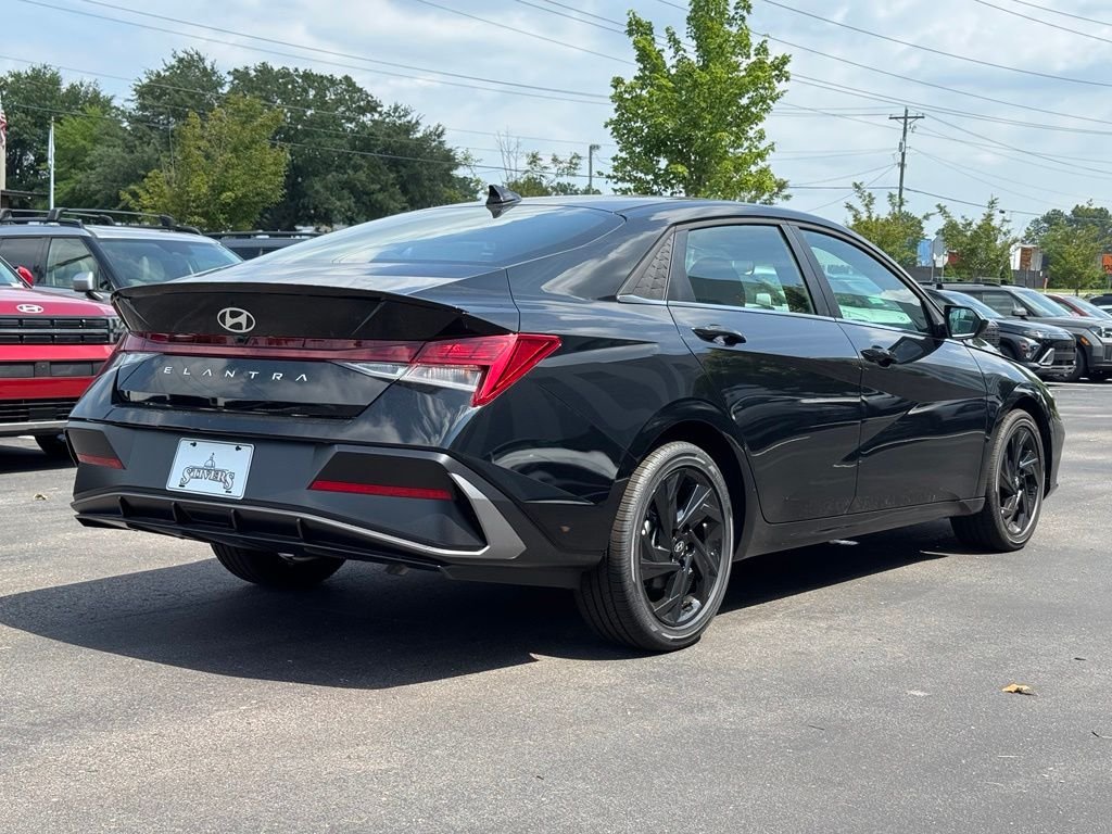 2026 Hyundai Elantra SEL - Photo 12