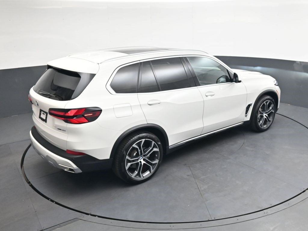 Used 2026 Alpine White BMW xDrive40i image 21