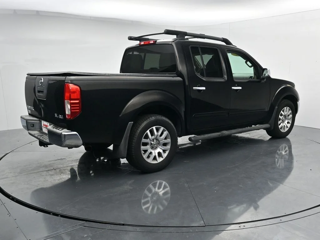 Used 2012 Black Nissan SL image 7