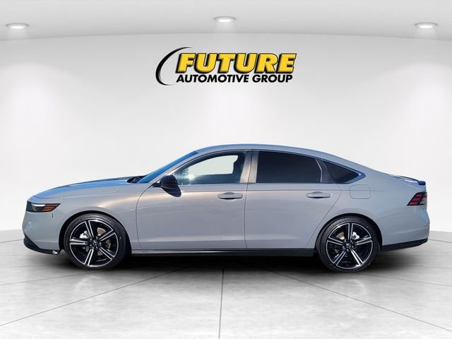 Used 2024  Honda Sport image 6