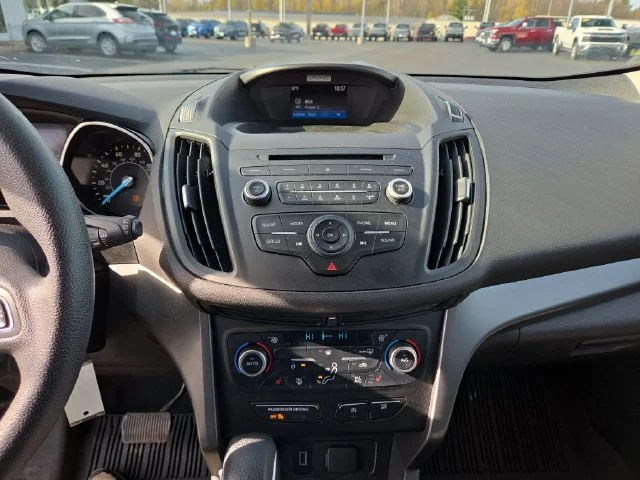 Used 2018 Black Ford SE image 24