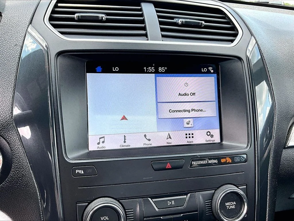 Used 2019 Black Ford XLT image 20