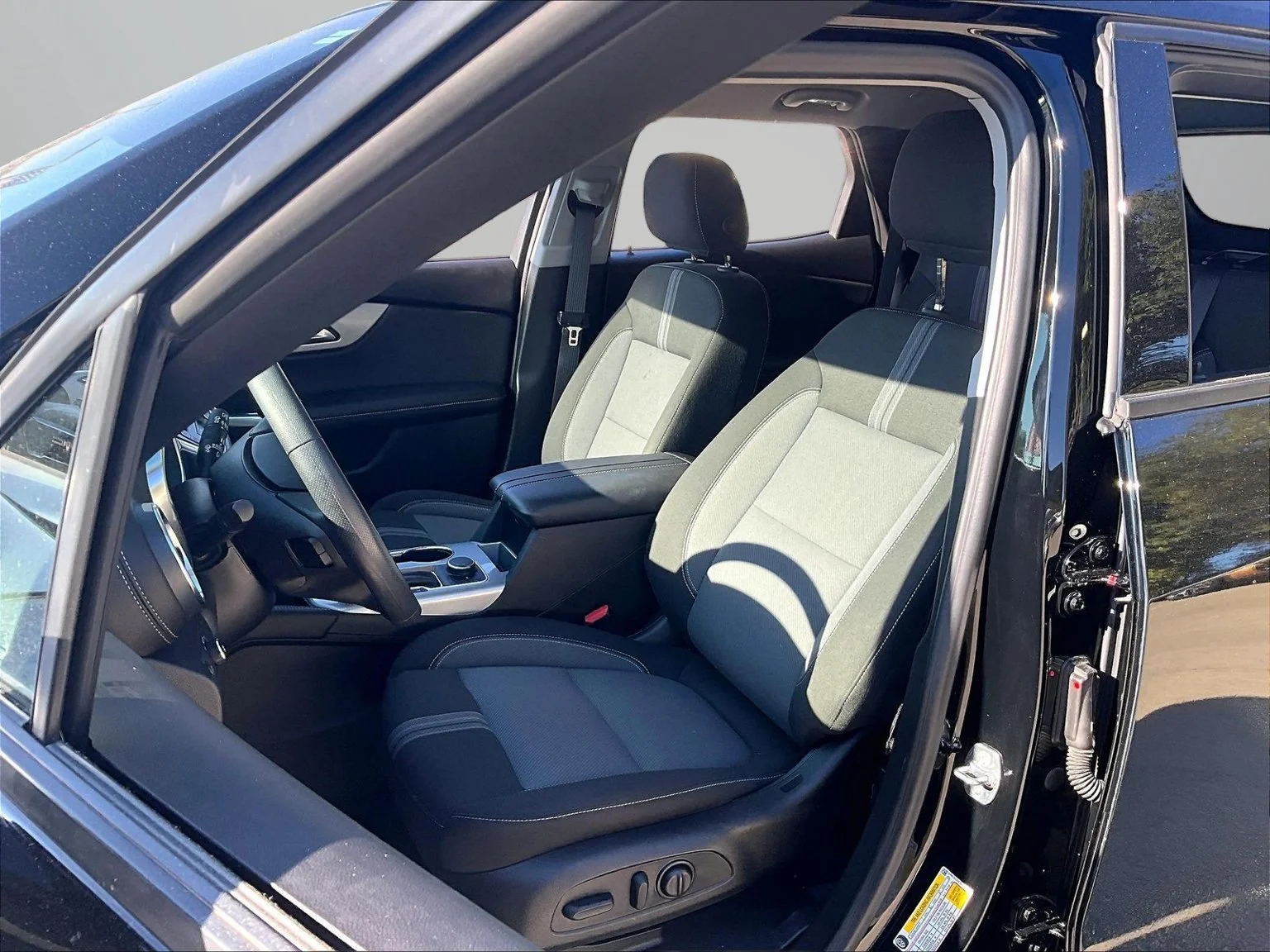 Used 2025 Black Chevrolet LT image 24