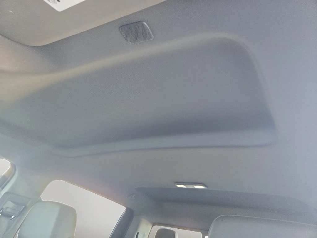 Used 2025 Cypress Gray Chevrolet LT image 17