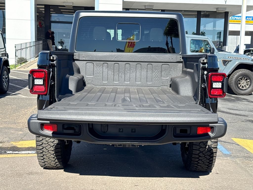 New 2025 Black Clear-Coat Exterior Paint Jeep Sport S image 6