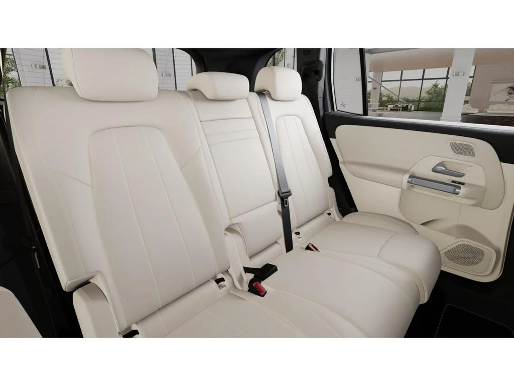 New 2026 Mountain Grey Metallic Mercedes-Benz GLB 250 image 5