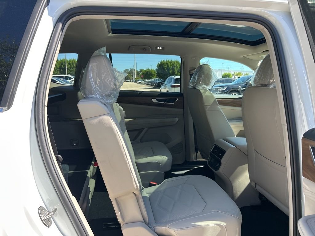 2026 Volkswagen Atlas SE w/Tech - Photo 41