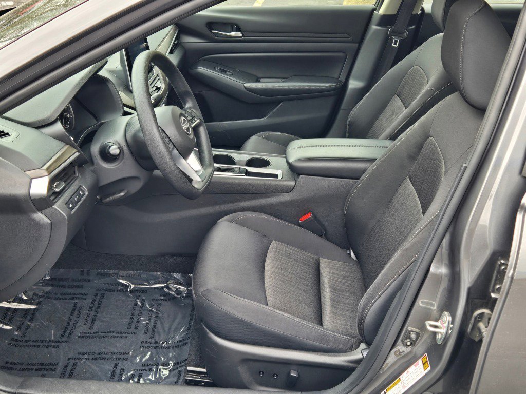 2025 Nissan Altima SV - Photo 20