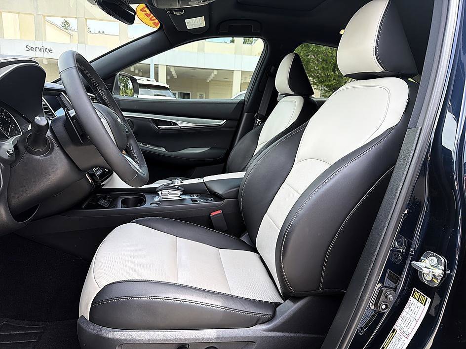 Certified Used 2025 Hermosa Blue INFINITI LUXE image 14
