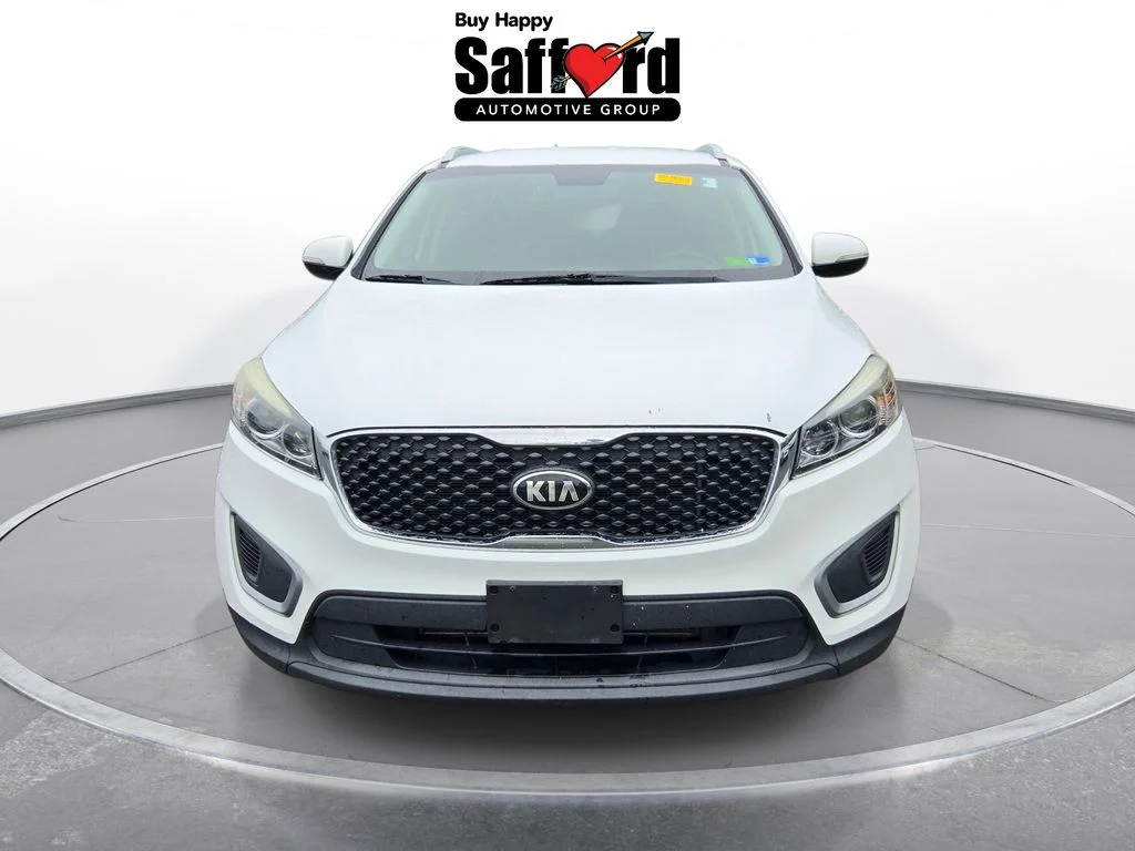 Used 2017 White Kia LX image 4