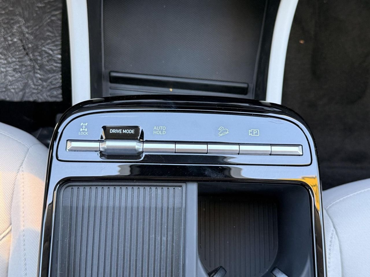 New 2026 Ecotronic Gray Hyundai SEL AWD image 28
