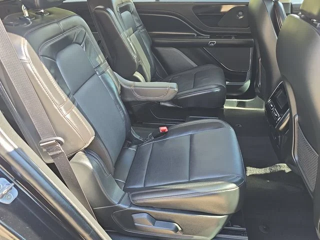Used 2023 Black Lincoln Reserve image 37