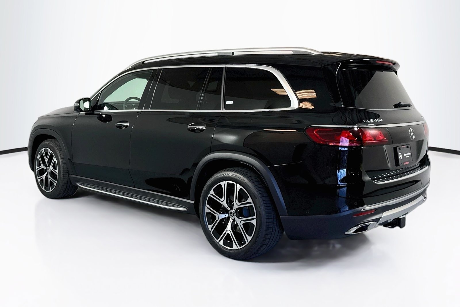 New 2027 Black Mercedes-Benz GLS 450 image 7