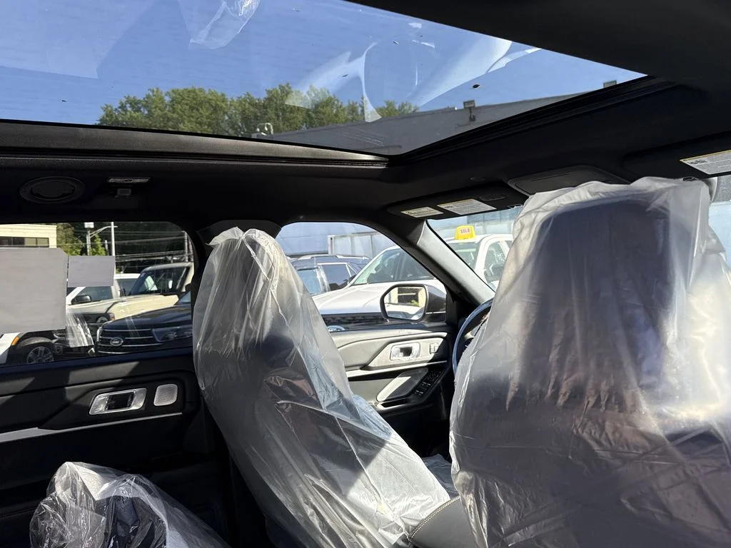 New 2026 White Ford Tremor image 30