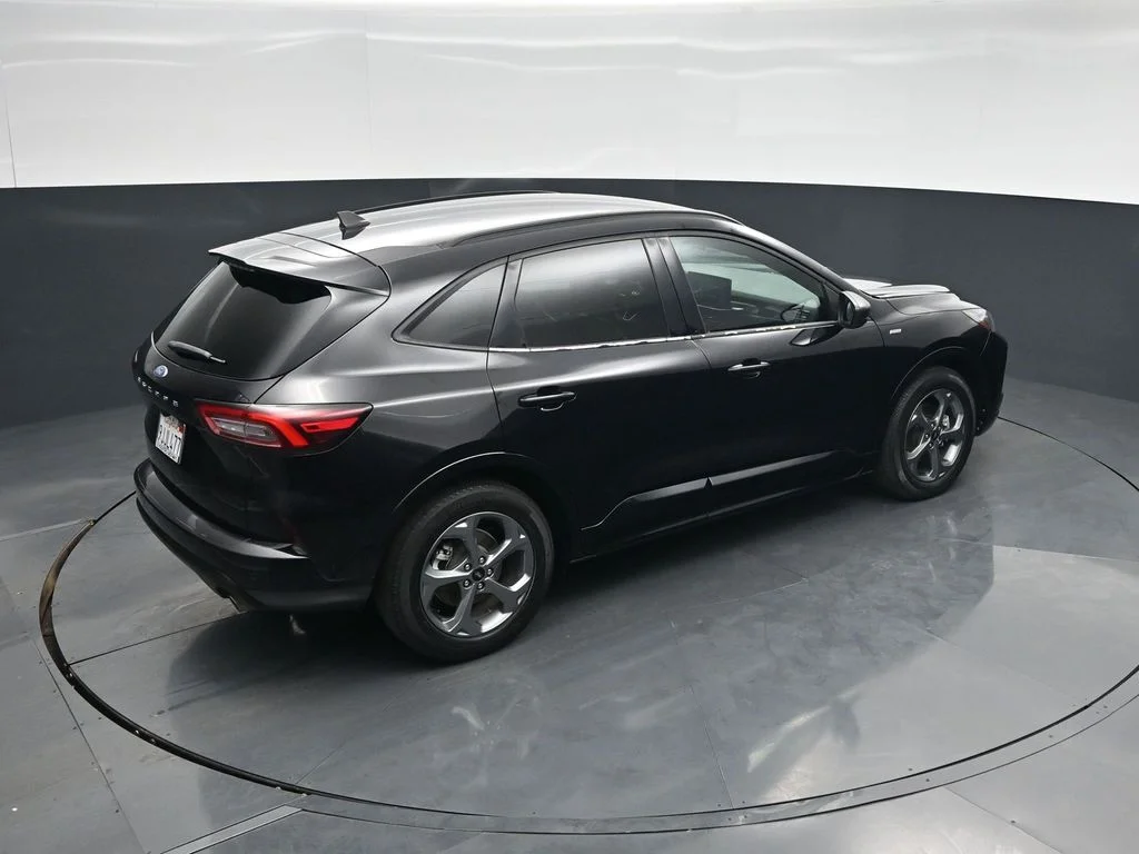 Used 2023 Black Ford ST-Line image 34