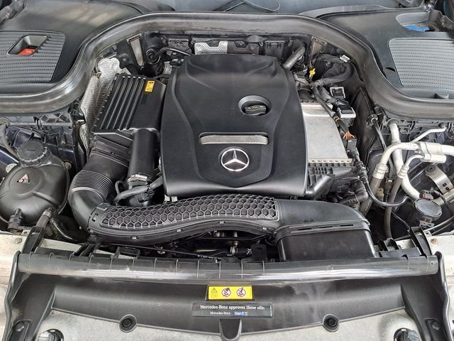 Used 2019  Mercedes-Benz GLC 300 image 30
