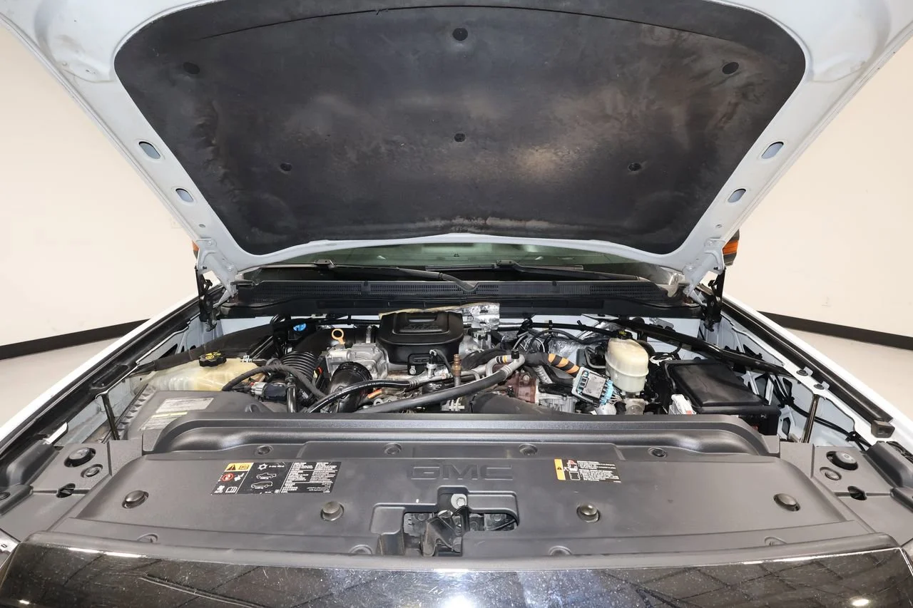 Used 2016 SUMMIT WHITE GMC Denali image 19