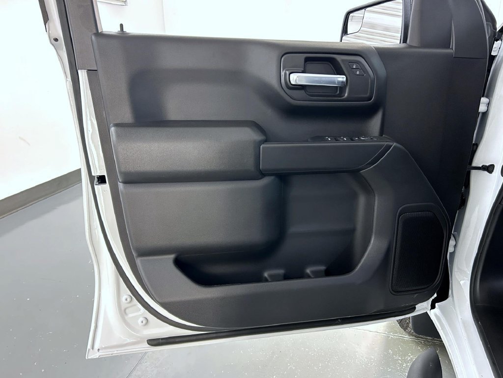 2026 Chevrolet Silverado 1500 Custom - Photo 9