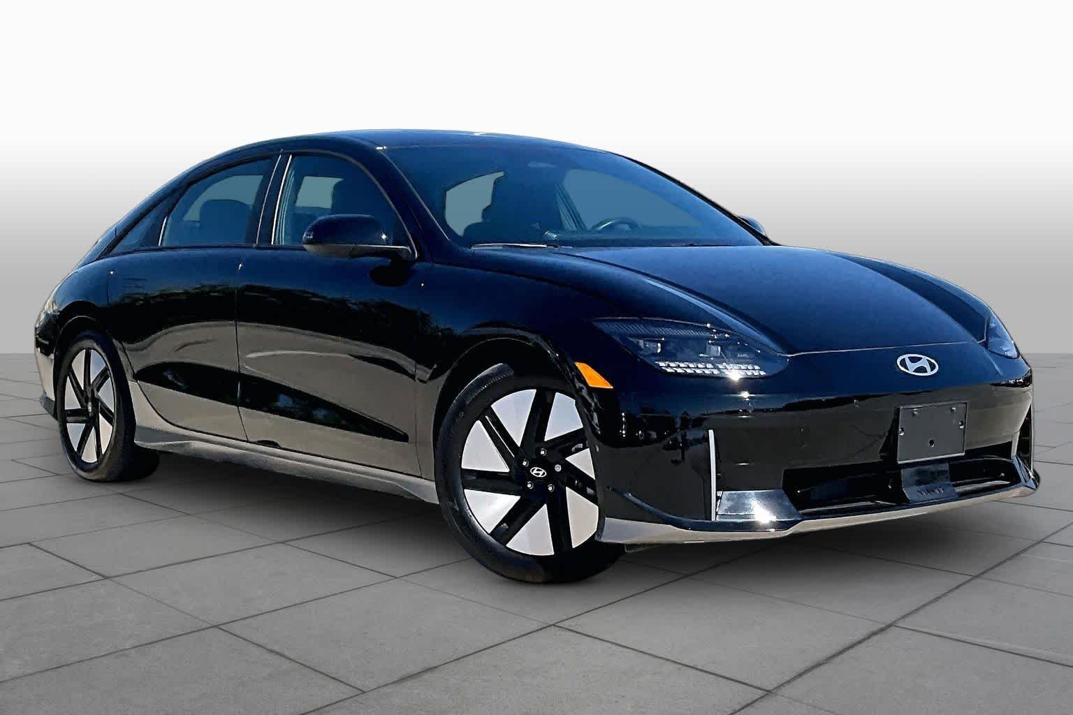 Used 2024 Hyundai IONIQ 6 SE with VIN KMHM24AA4RA071814 for sale in Houston, TX