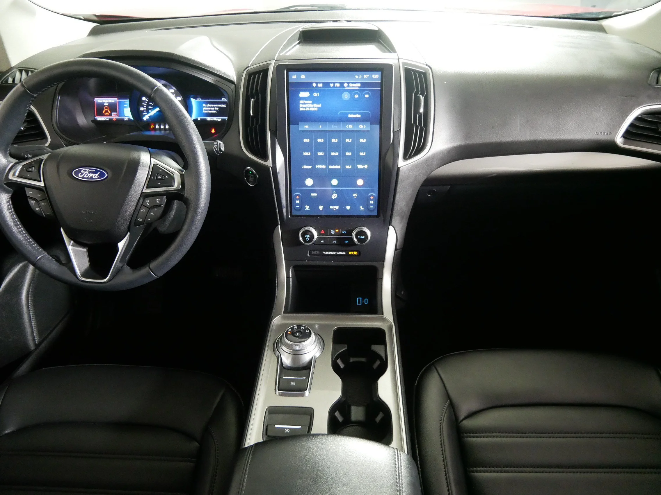 Used 2023 Rapid Red Metallic Tinted Clearcoat Ford SEL image 10