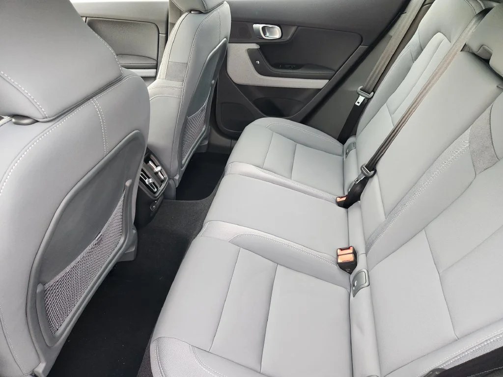 Used 2023  Polestar Long Range Dual Motor image 31