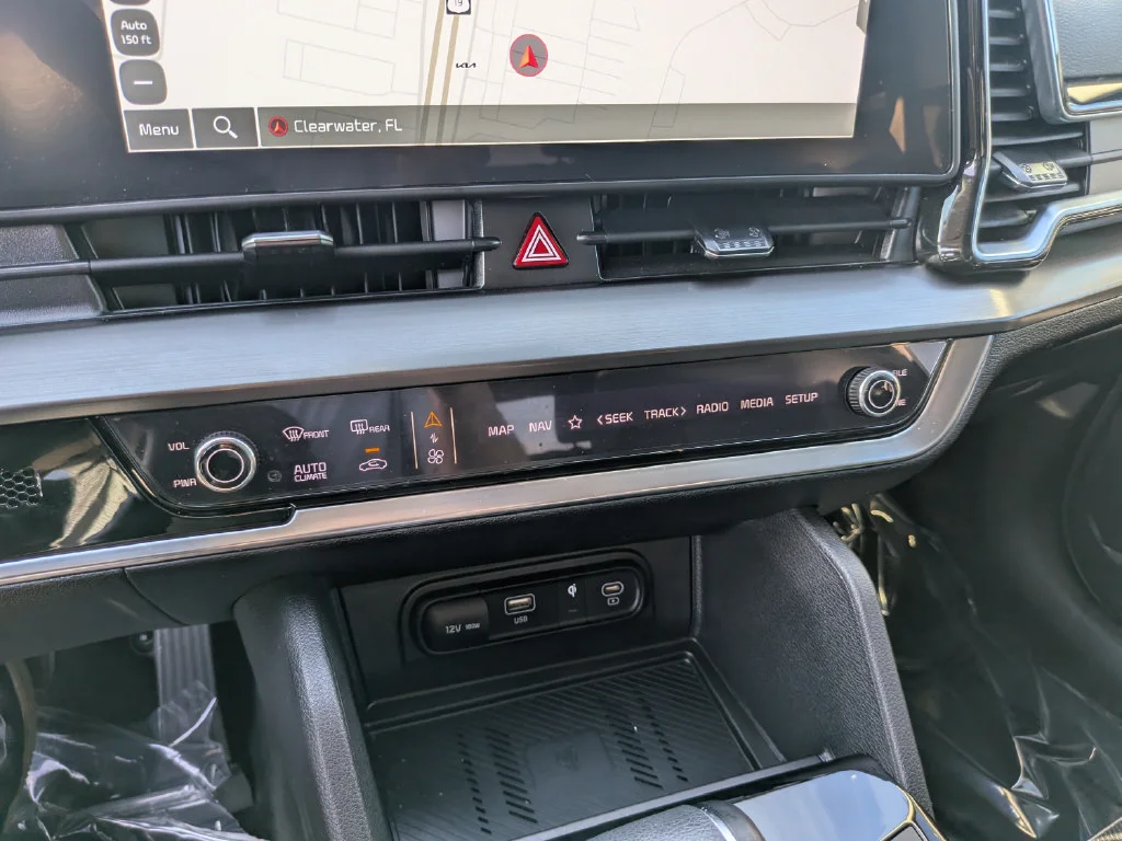 Used 2025 White Kia EX image 22